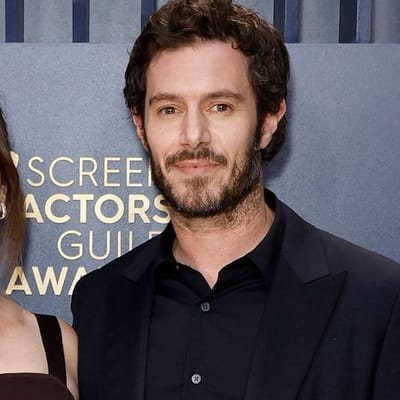 Leighton Meester's playful reaction to Adam Brody's "Hot Rabbi" role will leave you in stitches! Discover their hilarious banter and behind-the-scenes secrets in this must-read article!