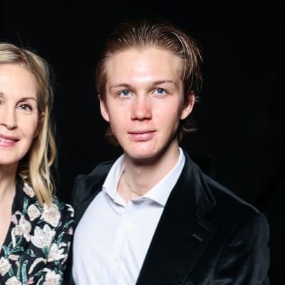 Kelly Rutherford stuns on the magazine cover with her shirtless son, celebrating triumph after a long custody battle. Don't miss this heartwarming family moment that sparks joy and resilience!