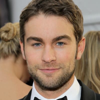 Dive into the excitement as Chace Crawford transforms into Kite Man in the DC Universe! His charm and charisma are sure to bring this quirky character to life in a way you've never seen before. Don't miss out on this thrilling new role!
