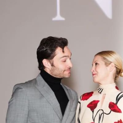 Kelly Rutherford and Ed Westwick reunite, igniting nostalgia for Chuck and Lily's iconic romance! Don’t miss the sparks flying in this unforgettable moment! 🤍✨ #GossipGirl #Reunion