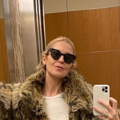 Kelly Rutherford is back in the spotlight, dazzling fans with her iconic style and charm! Don't miss out on her latest adventures—she's a true inspiration! 🌟✨