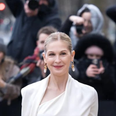 Gossip Girl's Kelly Rutherford dazzles at Paris Couture Week, turning heads with her stunning ensemble and infectious charm! Don't miss her show-stopping moments on the runway! ✨🌟