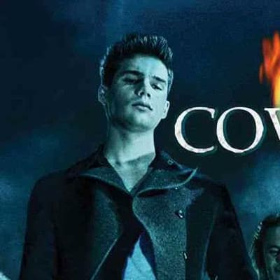 Chace Crawford is back in the spotlight as fans dive into the supernatural thrills of "The Covenant"! Join the horror community and relive those spine-chilling moments! 🌕✨ #TheCovenant