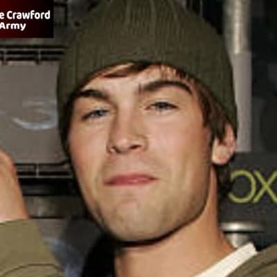 Throwback alert! 🌟 Check out Chace Crawford looking dapper at the Halo 3 sneak peek party—bringing those Nate Archibald vibes back! What a night to remember! #TBT #ChaceCrawford