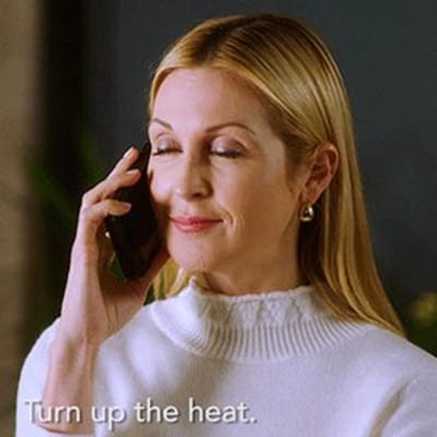 Kelly Rutherford just embraced her inner scream queen! 🎬👻 Check out her latest playful banter and find out why fans can’t get enough of this iconic star! 💖🩸