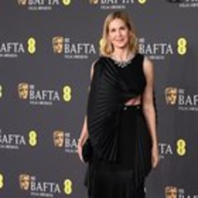 Glamour alert! 🌟 Kelly Rutherford dazzles on the 2025 EE Bafta Film Awards red carpet in a stunning custom Robert Wun gown, turning heads and stealing hearts! Don't miss her breathtaking look! 💖✨