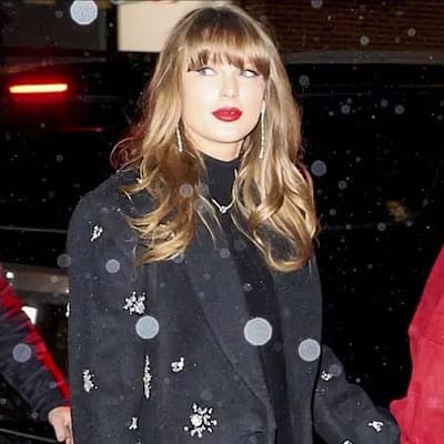 Joe Alwyn was spotted in NYC, looking dapper alongside Taylor Swift and Travis Kelce! Their matching cozy knits are the ultimate couple goals. What a chic date night!